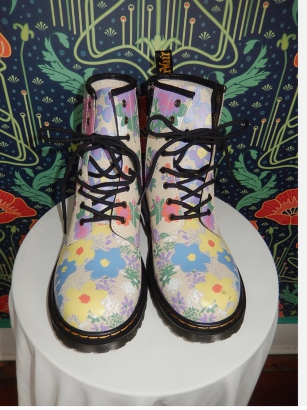 Dr. Doc Martens Youth Beige Floral Mash Up Leather Boots 7 New